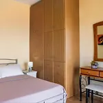 Villa Athina Rose Muszáta