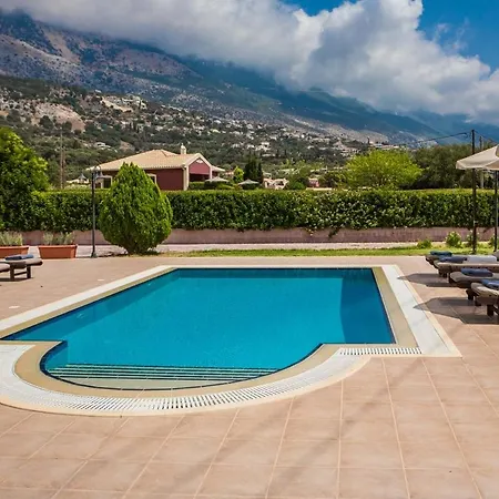 Villa Athina Rose Muszáta